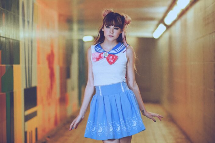 Señorita vestida con traje de Sailormoon